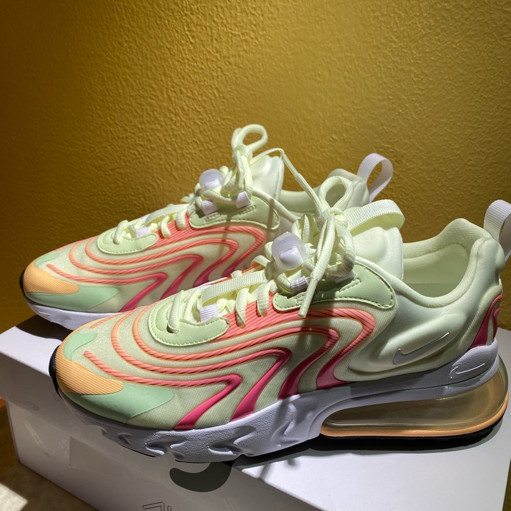 Nike Air Max 270 React